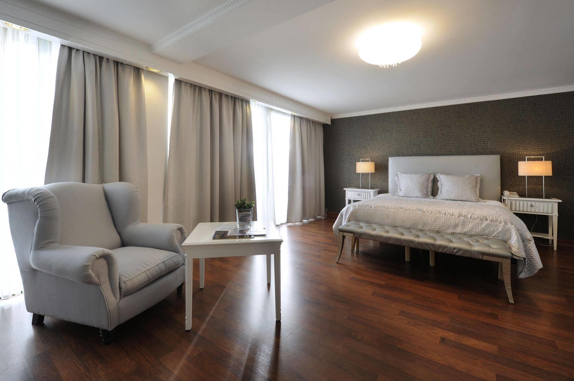Van Der Valk Hotel Nazareth-Gent Exterior photo