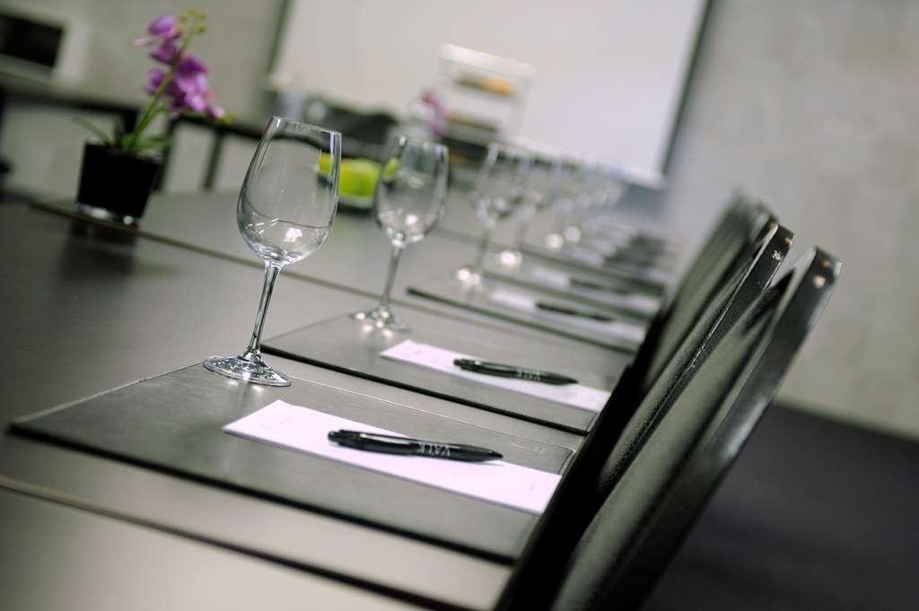 Van Der Valk Hotel Nazareth-Gent Restaurant photo